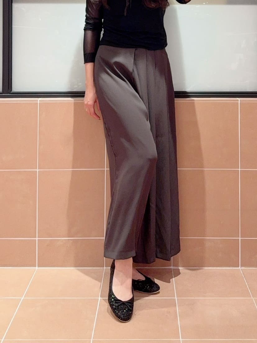 kaoriさんの「ESPERANZA｜【EC限定カラーあり】グリッターバレエシューズ」を使ったコーディネート
