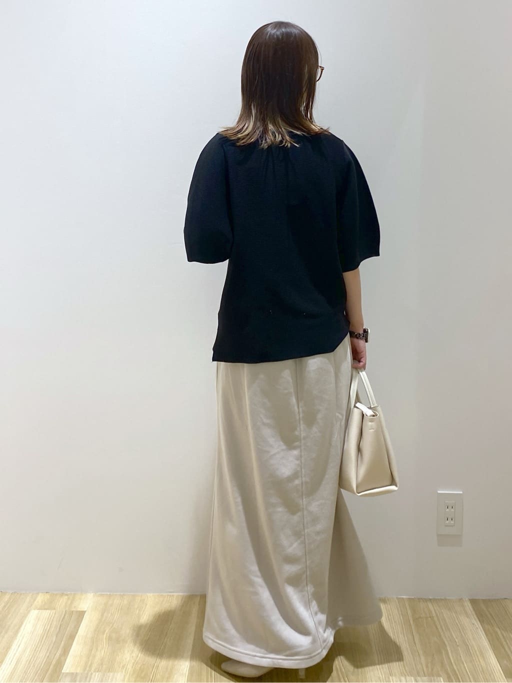 えりさんの「OPAQUE.CLIP｜ラメスウェットイージーロングスカート【洗濯機洗い可】」を使ったコーディネート