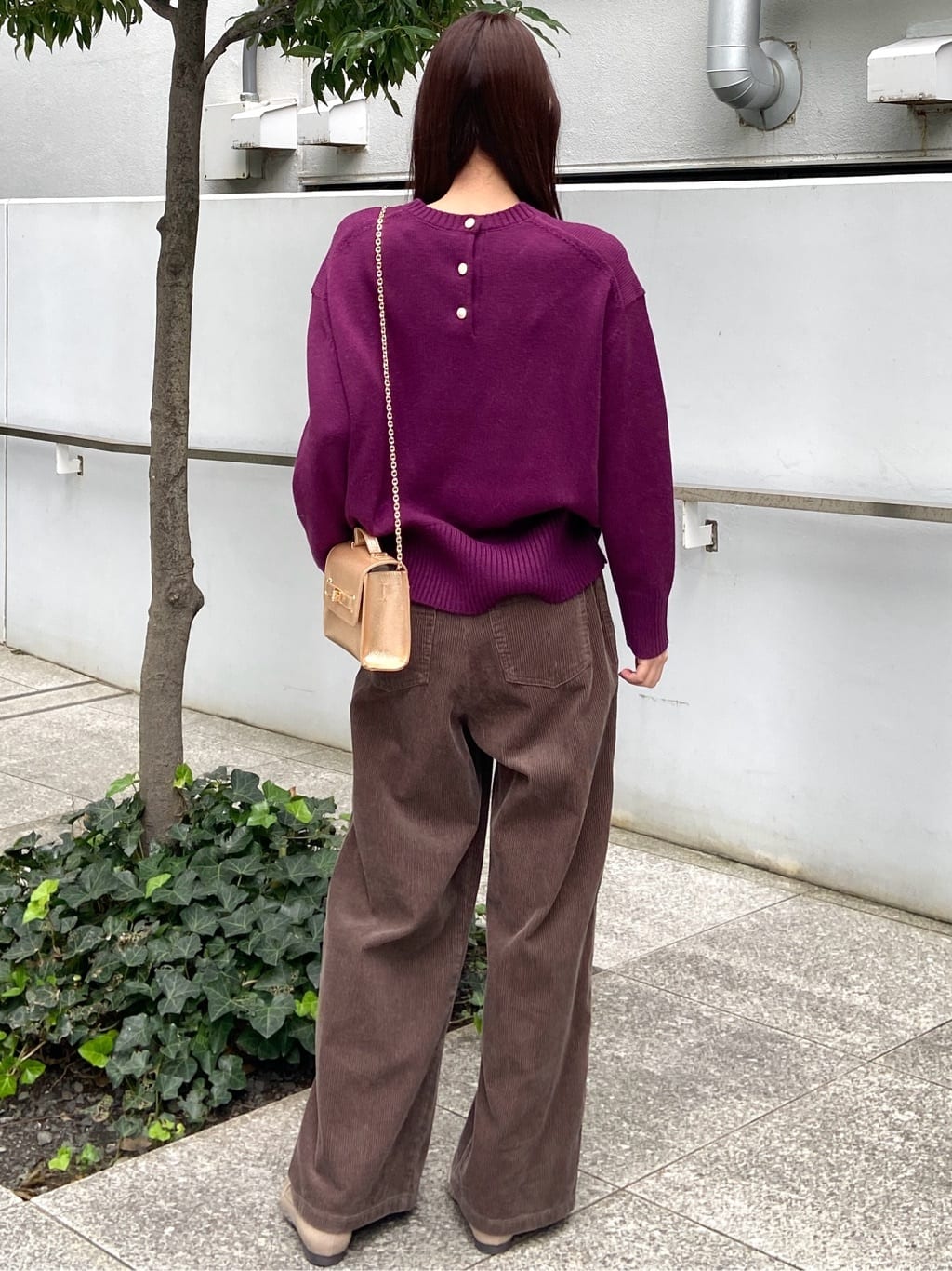 めぐさんの「OPAQUE.CLIP｜コーデュロイワイドパンツ【洗濯機OK】」を使ったコーディネート