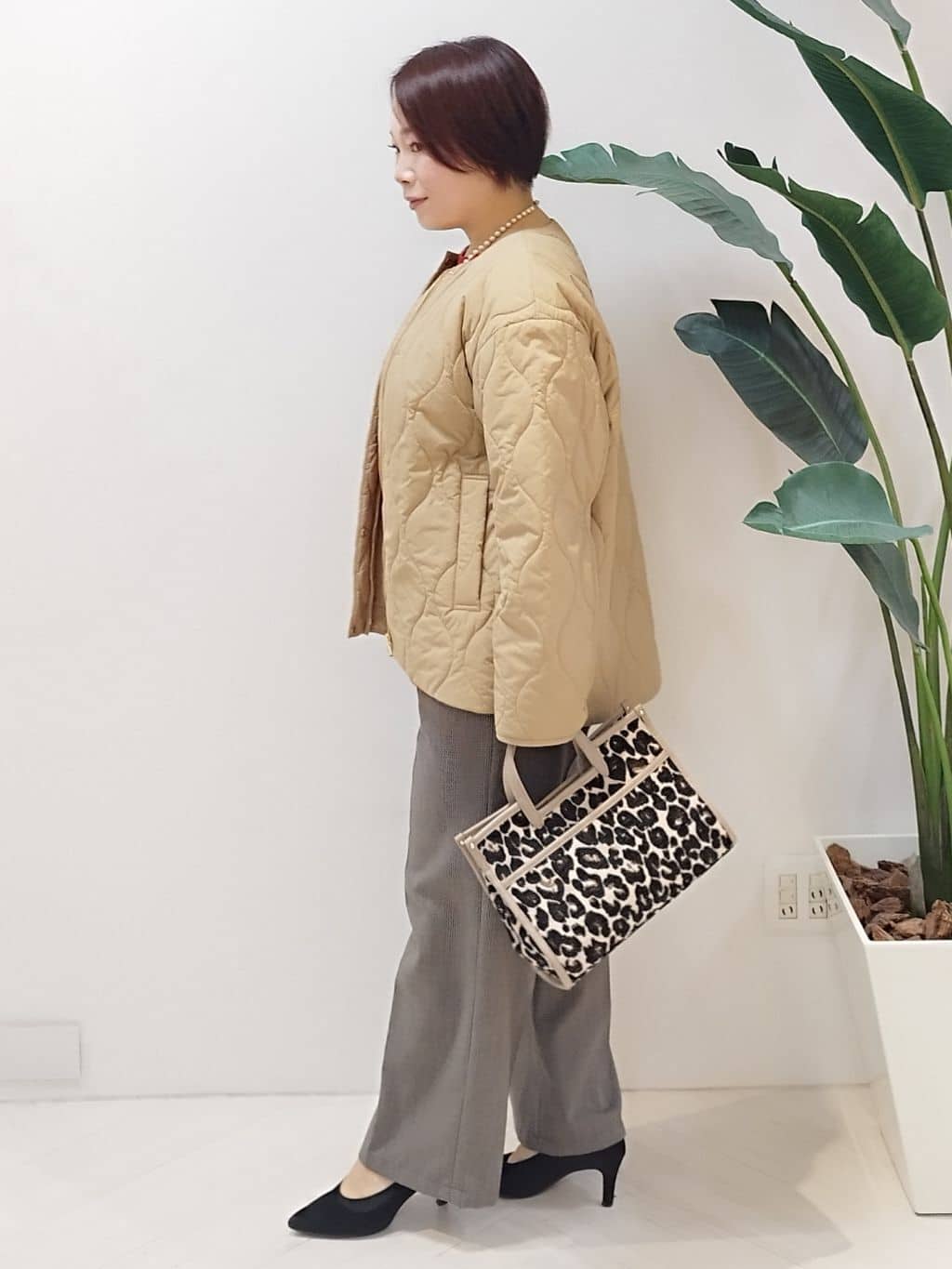s u g iさんの「UNTITLED｜【8色展開/体型カバー】魅せるタイムレスニット」を使ったコーディネート