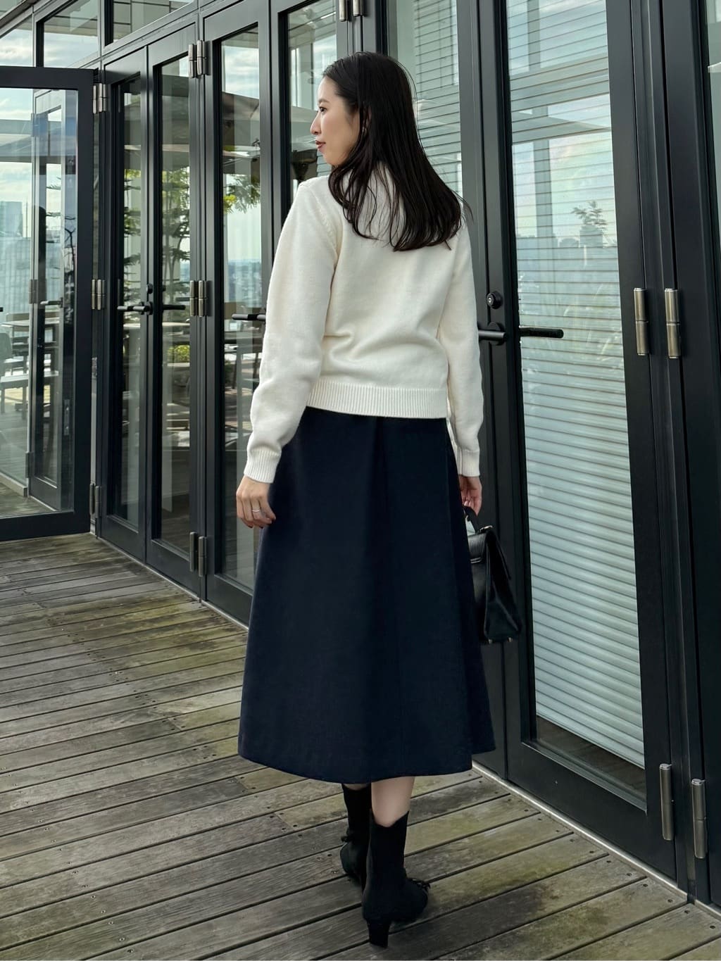 teiさんの「Couture brooch｜リボンデザイン2WAYバッグ」を使ったコーディネート