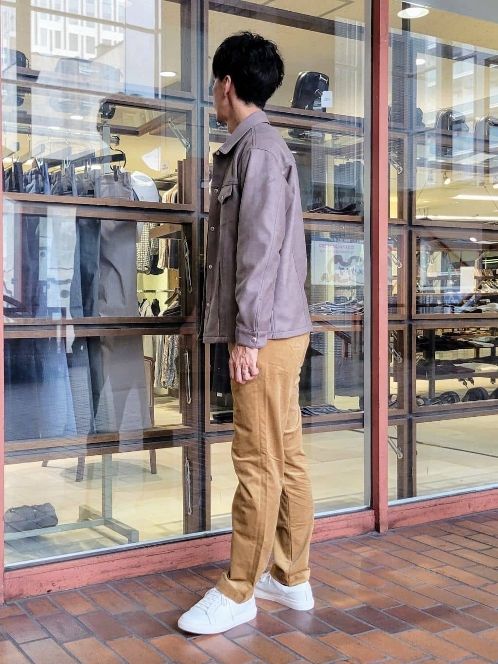 piroyaさんの「TAKEO KIKUCHI｜ストレッチ テーラードＴシャツ」を使ったコーディネート
