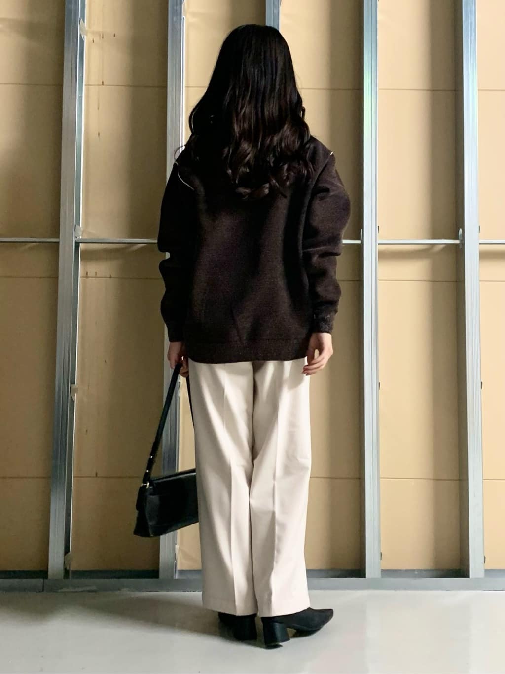 sahoさんの「THE SHOP TK｜【大人の上品カジュアルを叶える】ハグするニット 洗濯機OK／6色展開」を使ったコーディネート