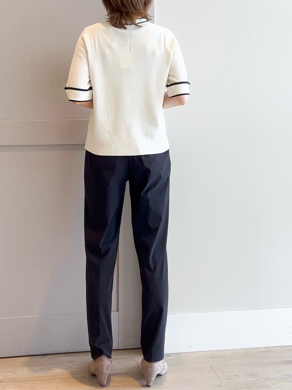 yamakoさんの「grove｜キレイも動きやすさも　美脚見えハイパーストレッチパンツ」を使ったコーディネート