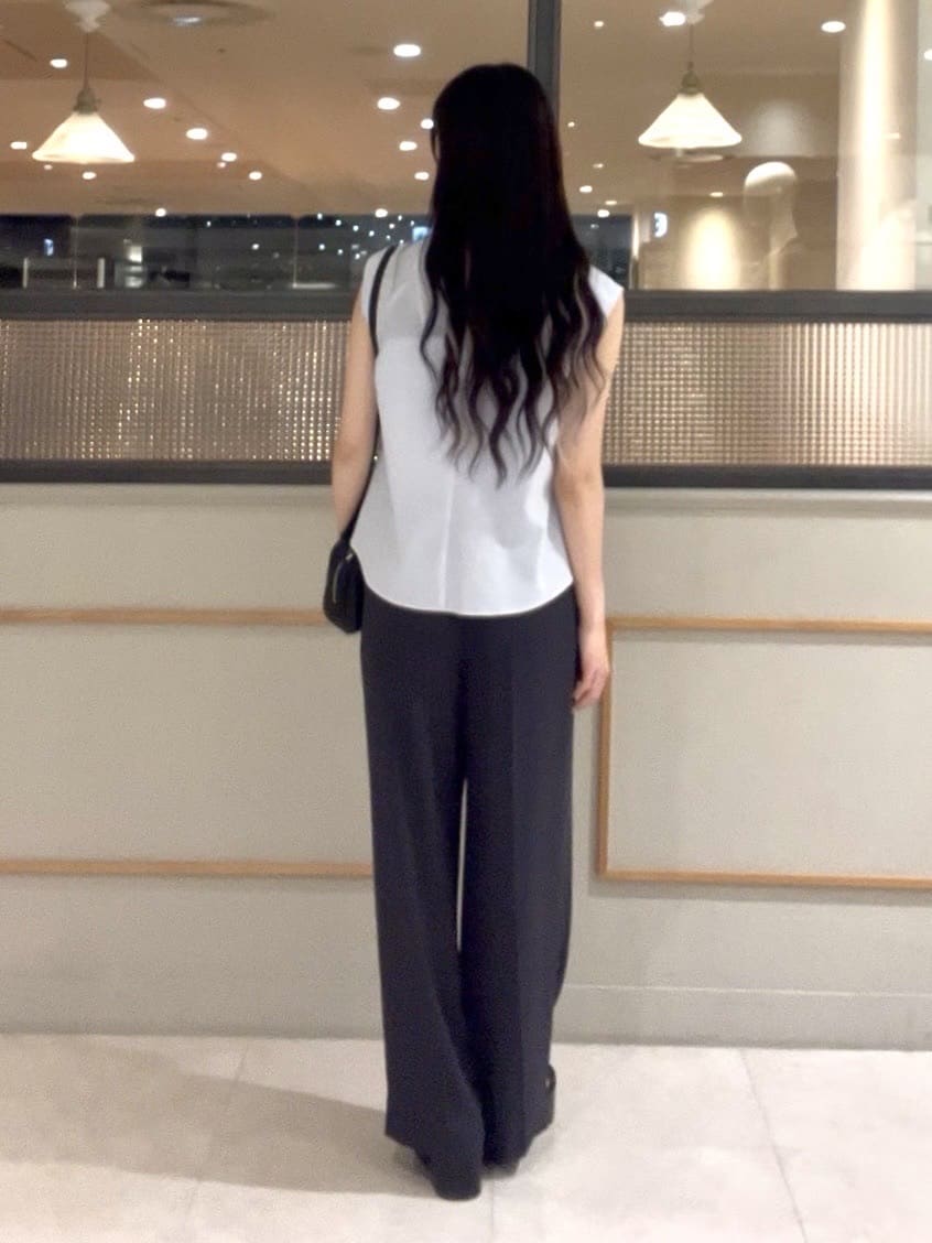 kumiさんの「INDIVI｜【着心地◎！】タックワイドパンツ」を使ったコーディネート