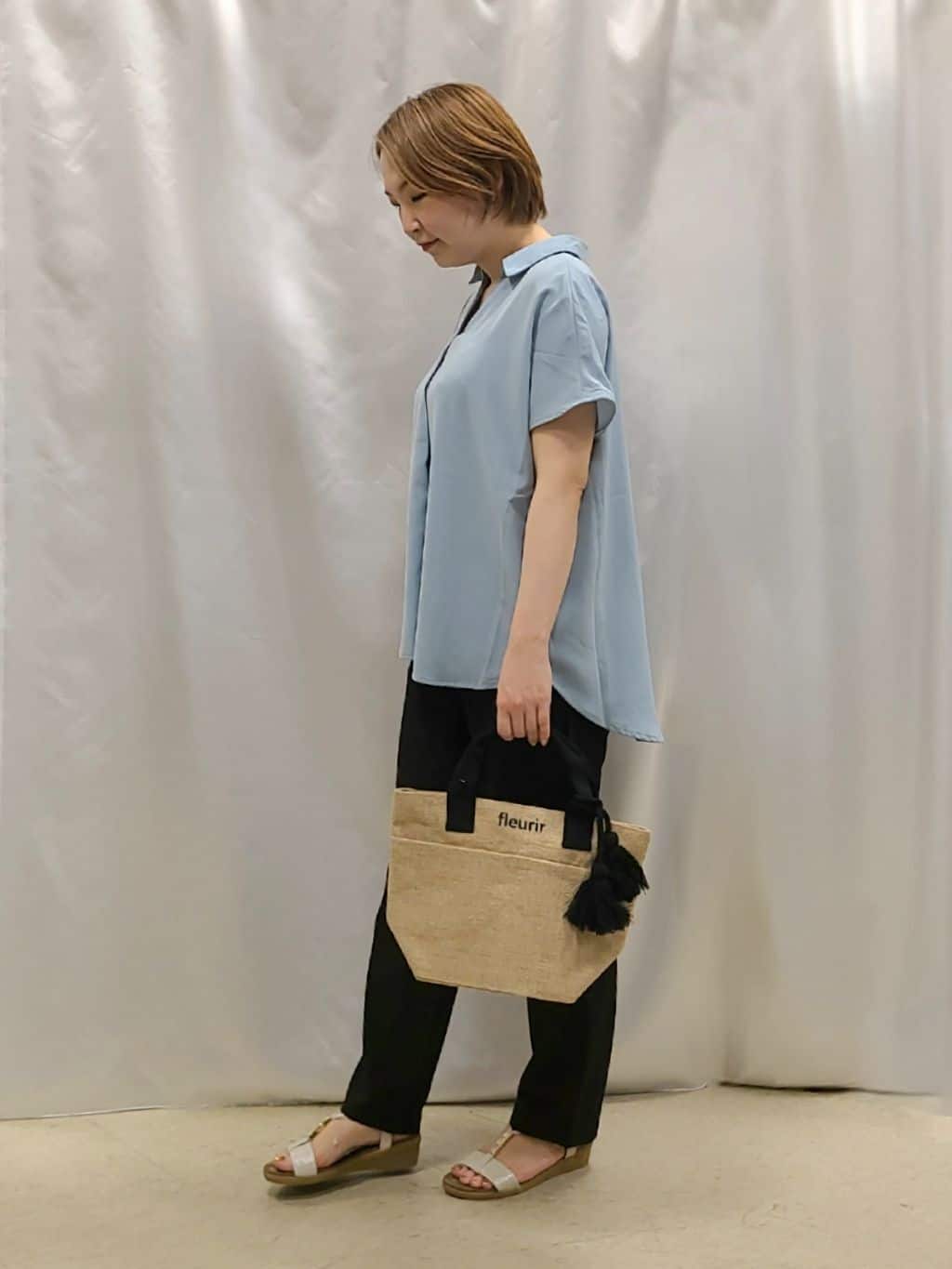 Chiiさんの「SHOO･LA･RUE｜【洗える/S-LL/プチプラ】さらっとすっきりきれい見え スキッパーブラウス」を使ったコーディネート
