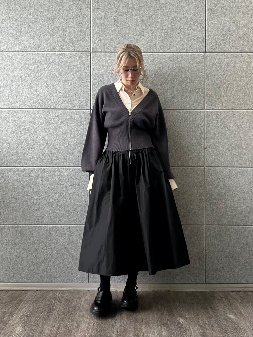 honoka Aさんの「CODE A｜zip form cardigan」を使ったコーディネート