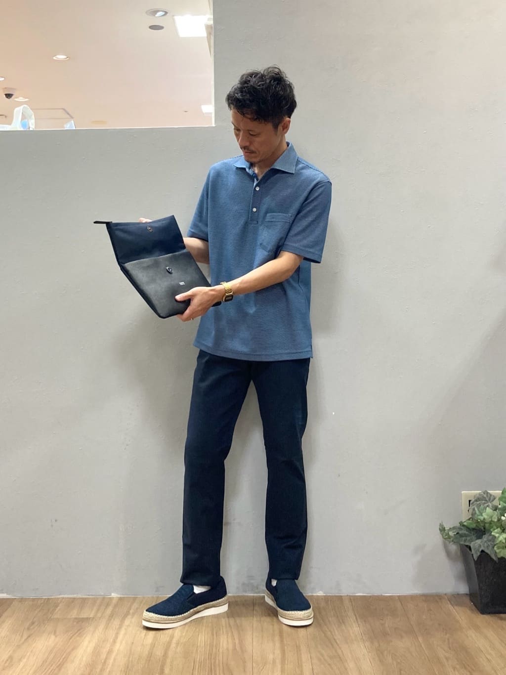 シュンさんの「TAKEO KIKUCHI｜【抗菌防臭／9色5サイズ展開】ハニカムメランジ ポロシャツ」を使ったコーディネート