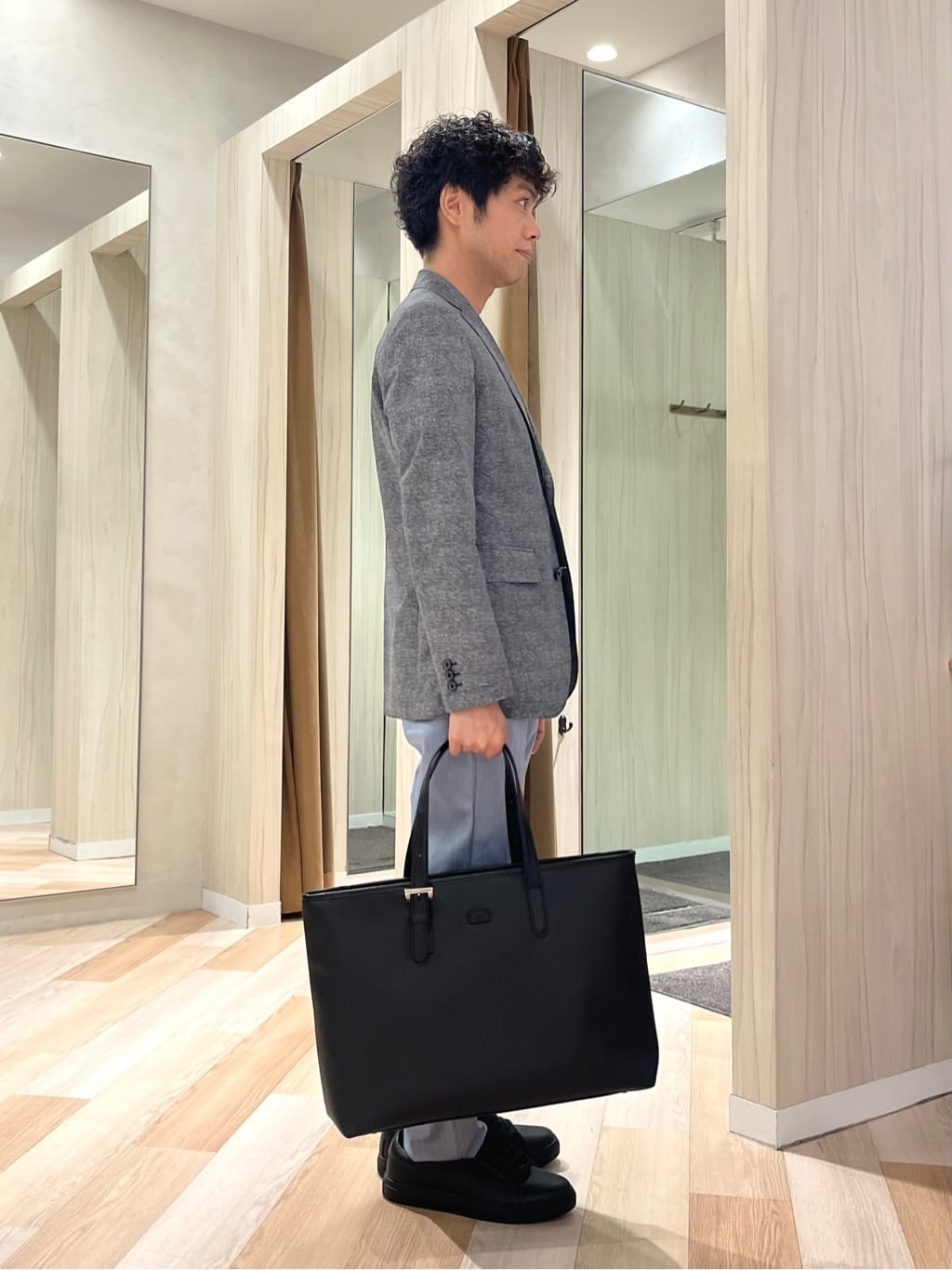 URAさんの「TAKEO KIKUCHI｜【抗菌防臭】COOL DOTS（R）ドビープリント ジャケット」を使ったコーディネート