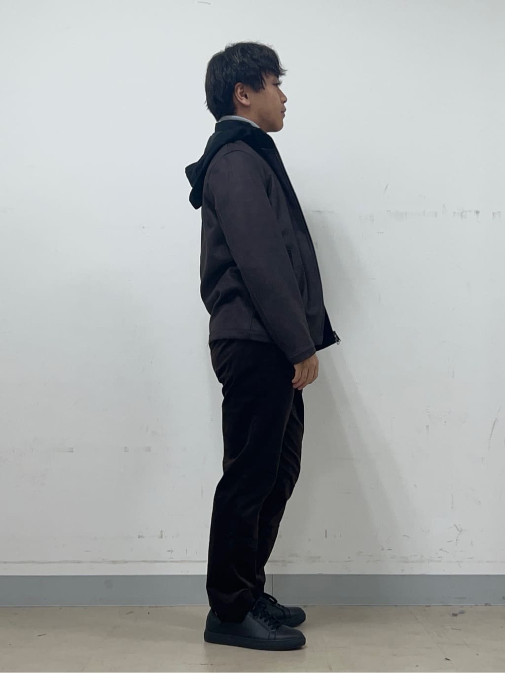 Hiroさんの「TAKEO KIKUCHI｜【JUST ONE LAYER】ダウンファブリック ジップアップ フード ブルゾン」を使ったコーディネート