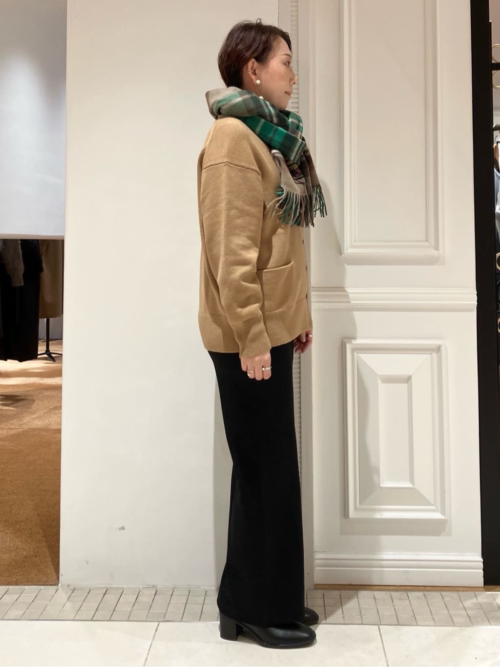 TAJIさんの「DRESSTERIOR｜TWEED MILL（ツィードミル）チェックストール」を使ったコーディネート