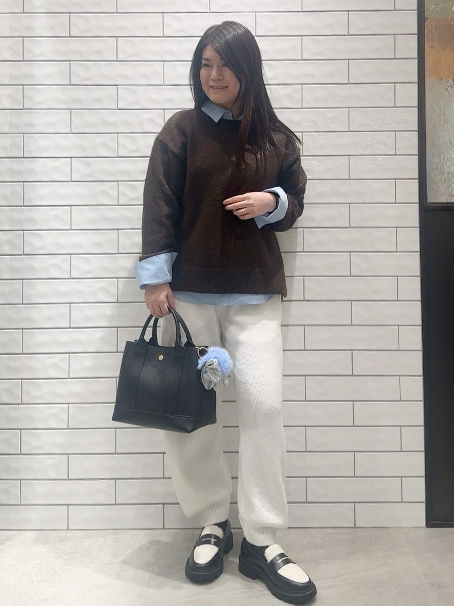 Minさんの「OPAQUE.CLIP｜リラクシークルーネックニット【洗濯機OK】」を使ったコーディネート