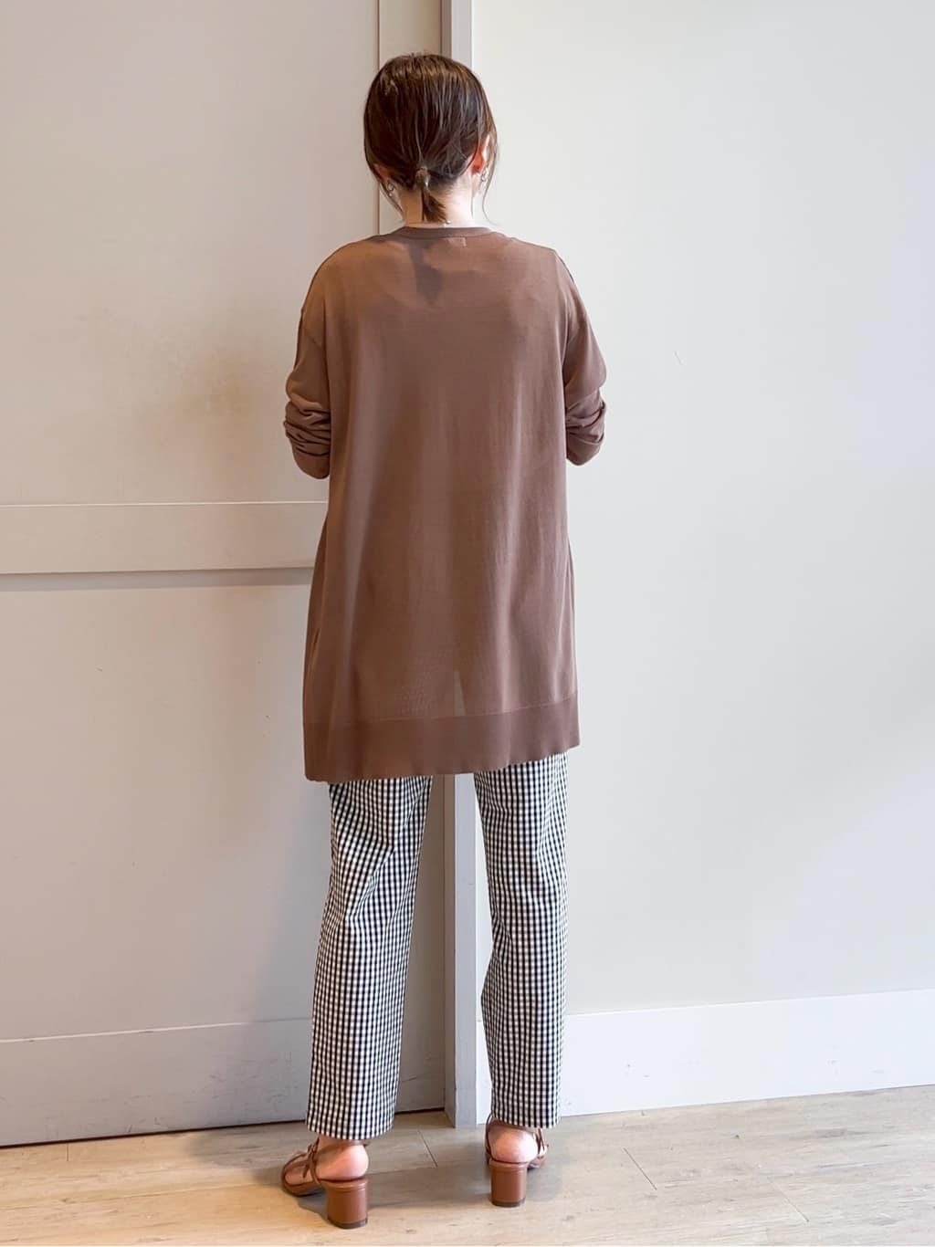 yamakoさんの「grove｜【冷感】サマーハイパーストレッチテーパードパンツ」を使ったコーディネート