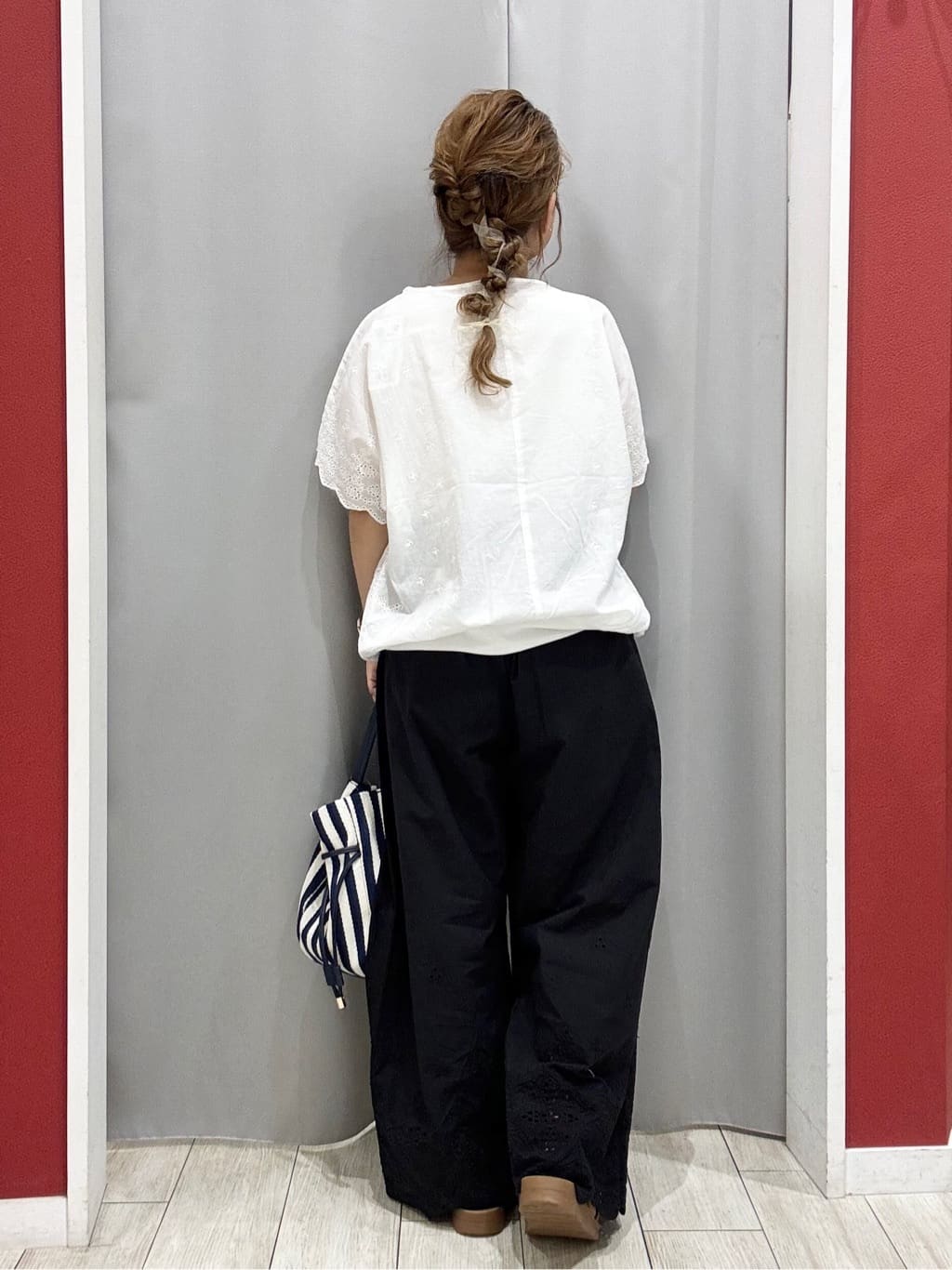 shioさんの「SHOO･LA･RUE｜スカラップ刺繍レースが目を惹く ドルマントップス」を使ったコーディネート