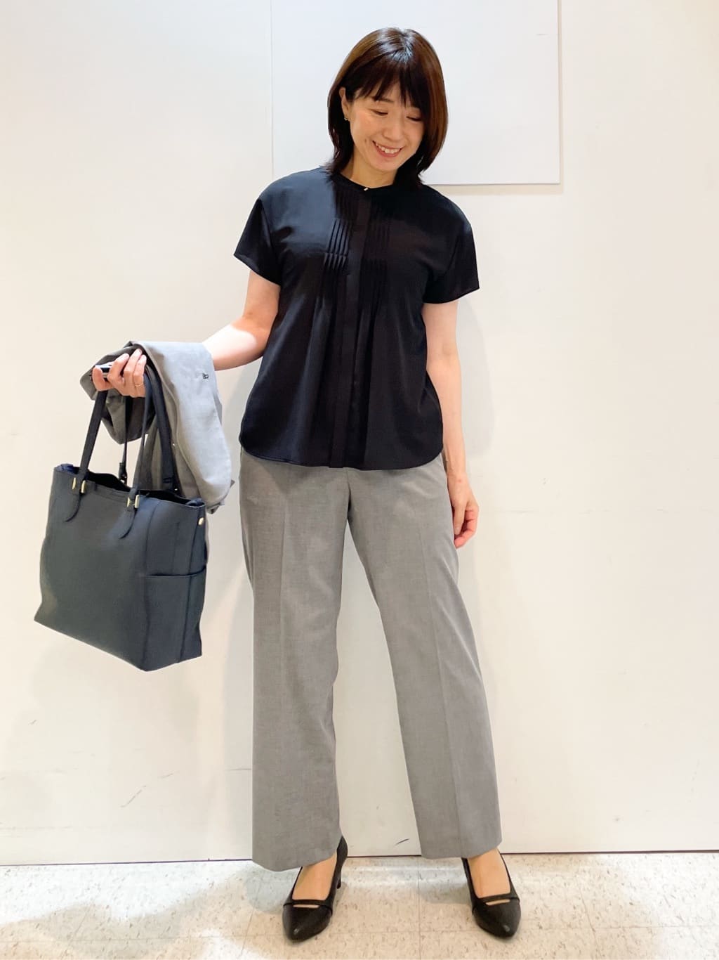 めいさんの「Reflect｜【インナーに◎／すっきり見え！長め丈】タックデティールブラウス」を使ったコーディネート