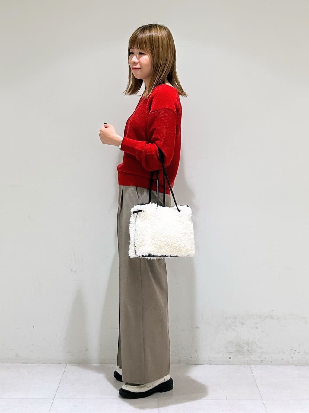 tsuyuさんの「INDIVI｜スタンドネック シャギーモールニット」を使ったコーディネート