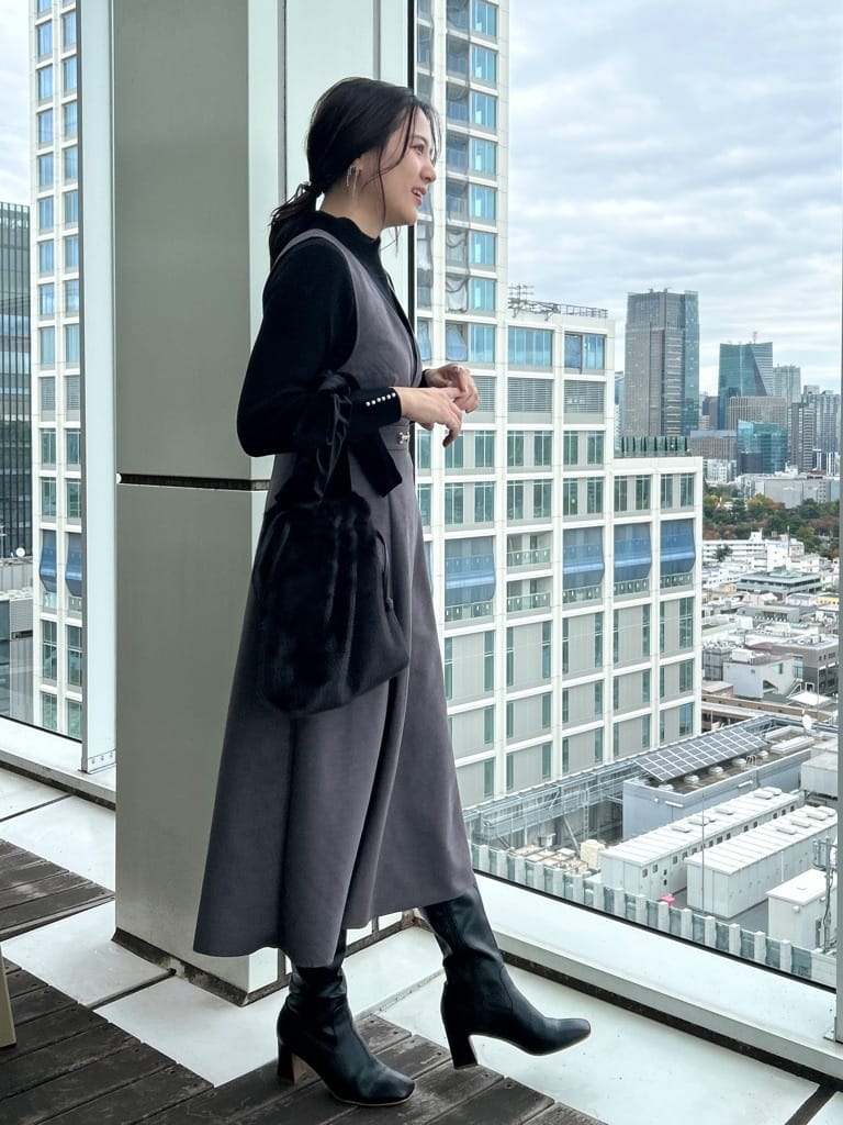 shinoさんの「Couture brooch｜【多機能・フェミニン】パール調リブニット」を使ったコーディネート