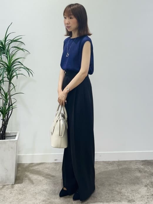 Miwaさんの「UNTITLED｜【アンサンブル可/洗える】シアーノースリーブ プルオーバー」を使ったコーディネート