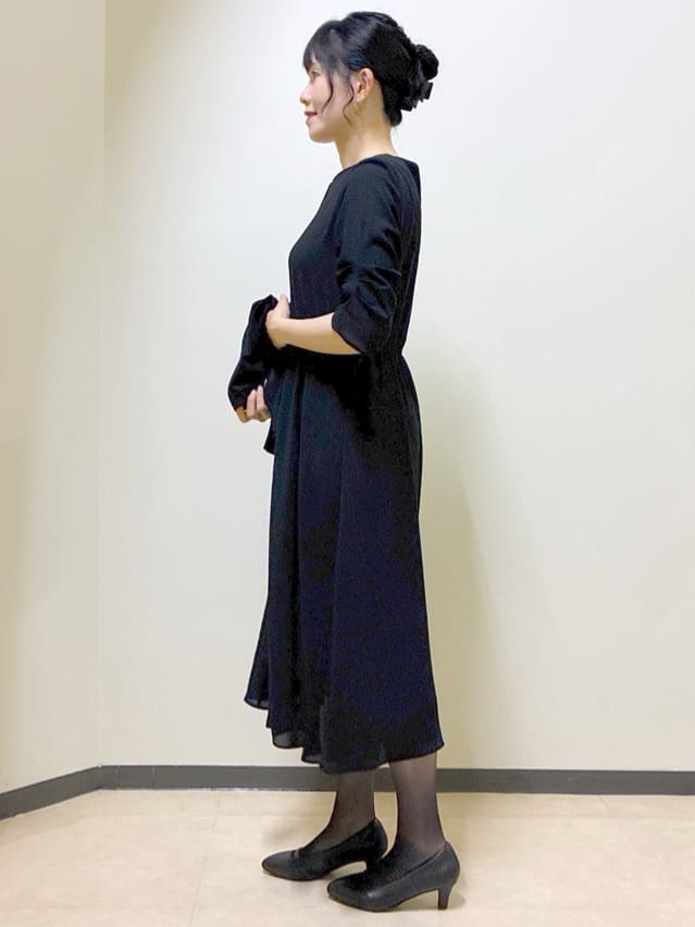  beni_gingerさんの「Reflect｜【吸水速乾／防しわ】シルキープリーツワンピース」を使ったコーディネート