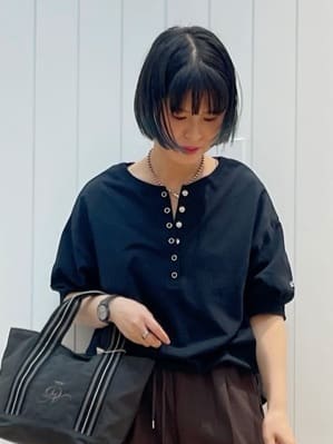 mikaさんの「Dessin｜【360度可愛い/前後2WAY/洗える】ライトコットンヘンリーカットソー」を使ったコーディネート