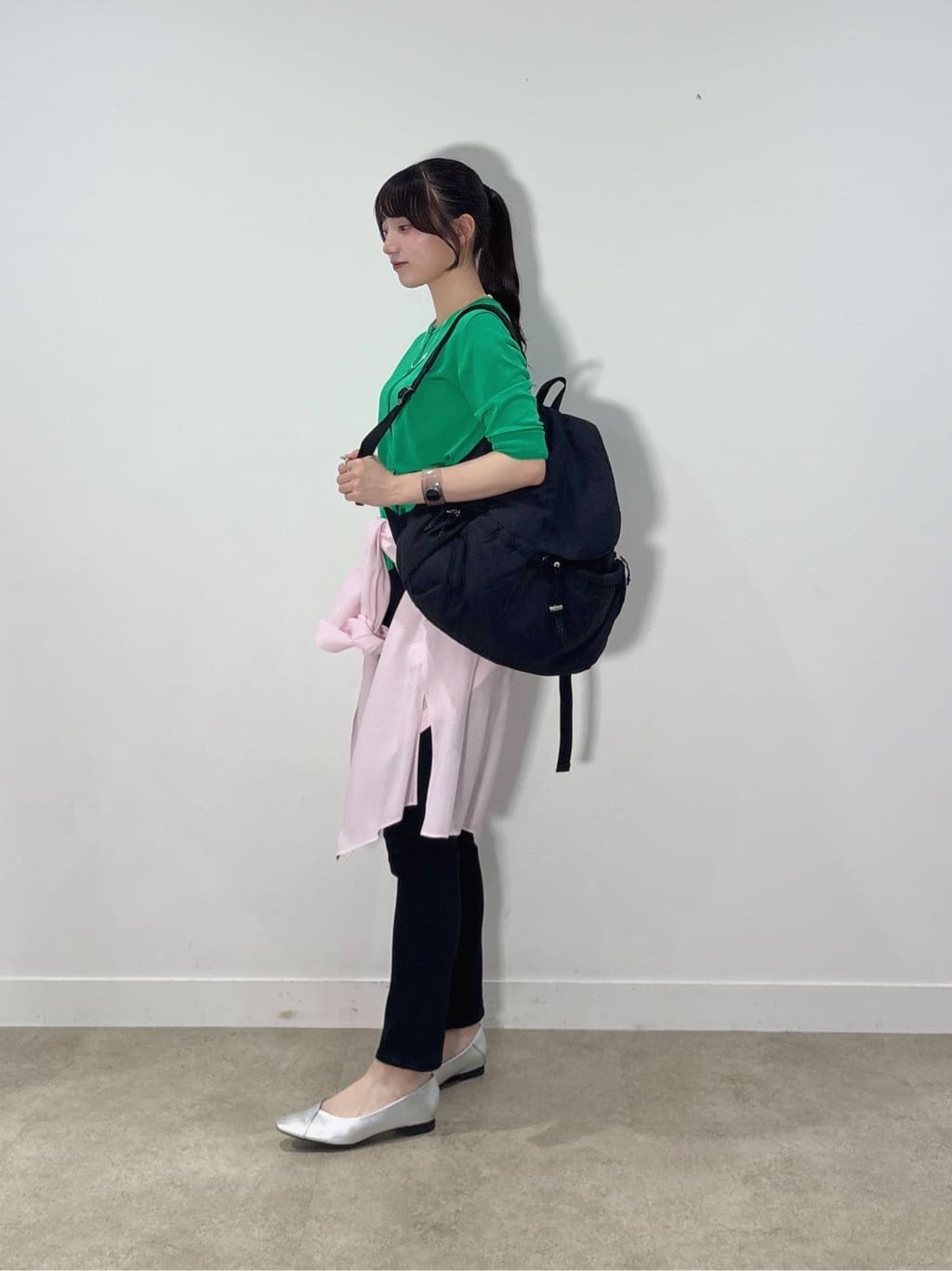 ibukiさんの「INDIVI｜【通年活躍！／アンサンブル可能】クルーネックカーディガン」を使ったコーディネート