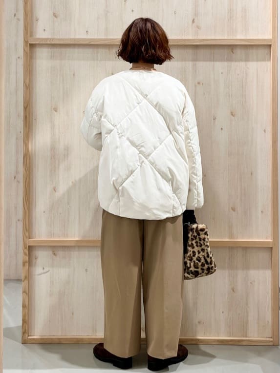 nakoさんの「THE SHOP TK｜きれいめにもカジュアルにも ノーカラーキルトジャケット」を使ったコーディネート