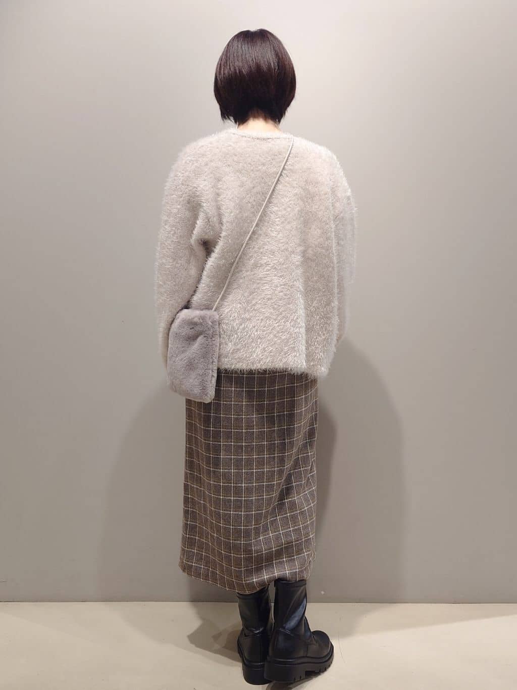 me：)さんの「OPAQUE.CLIP｜ボートネックニット／エクストラファインメリノウール【THEシリーズ／洗濯機OK】」を使ったコーディネート