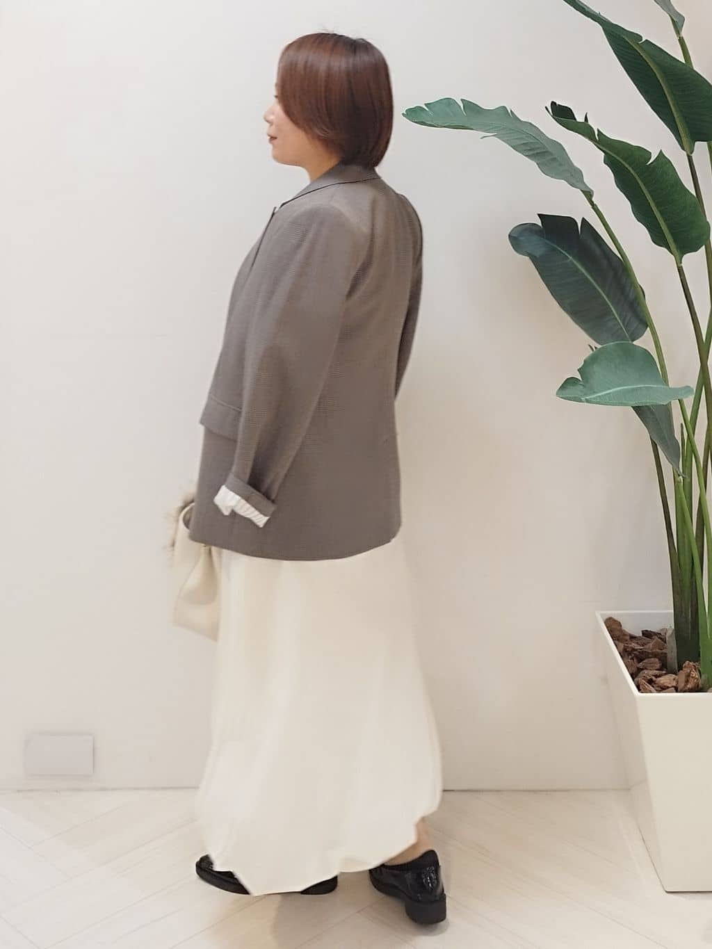 s u g iさんの「UNTITLED｜【ストレッチ素材/撥水加工】バルーンスカート」を使ったコーディネート