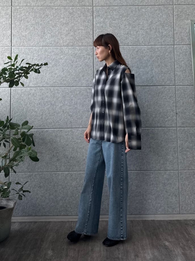 designer yukaさんの「CODE A｜shadow check over shirt」を使ったコーディネート