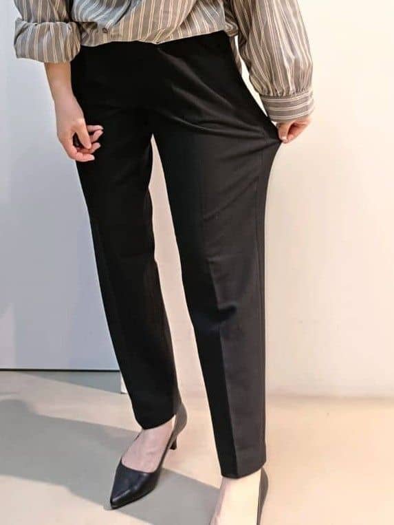 あんさんの「THE SHOP TK｜【後ろ姿もサマになる】ストライプ バックシャーリングシャツ/体型カバー/洗える」を使ったコーディネート