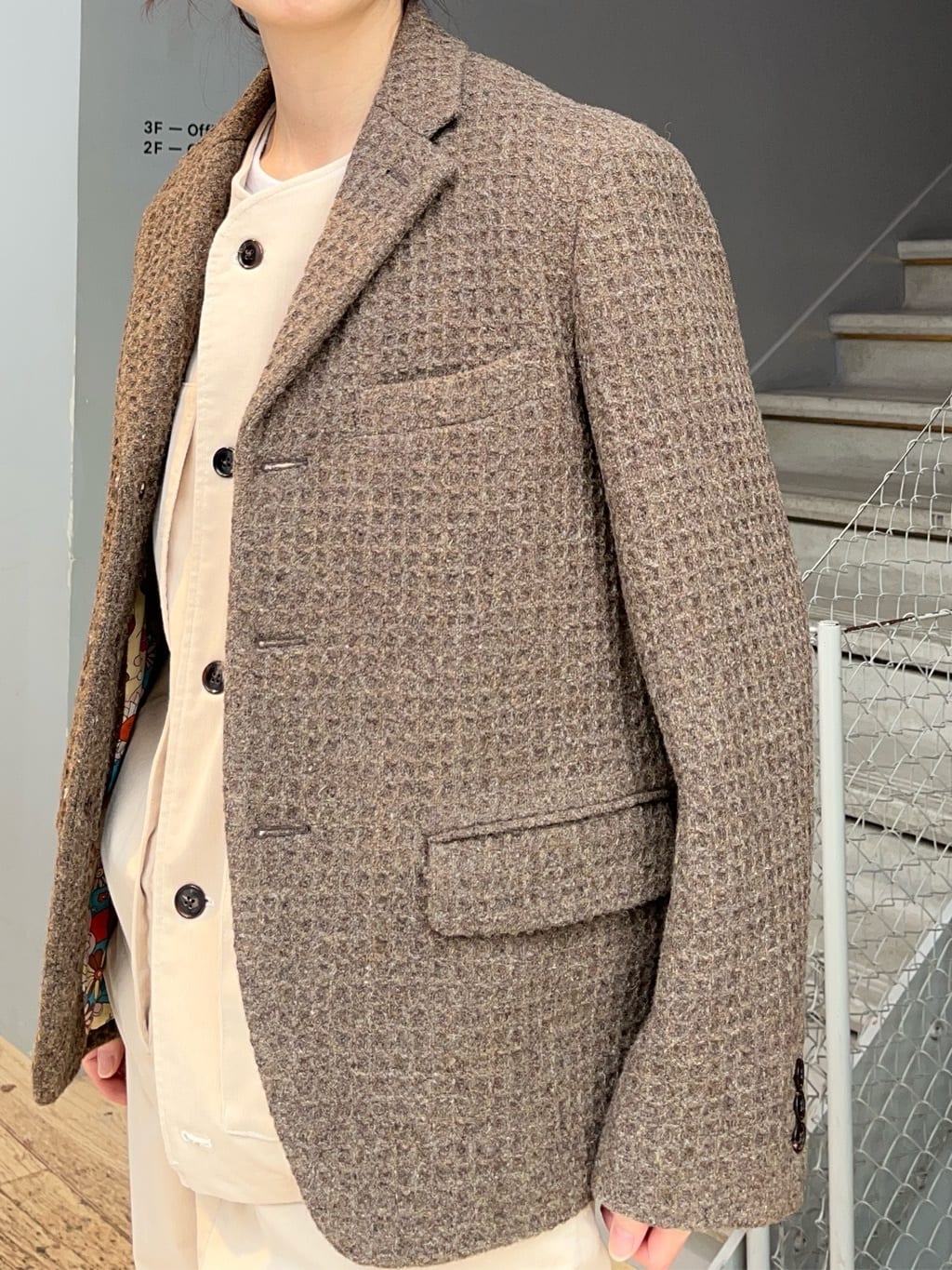 神野（jinno）さんの「TAKEO KIKUCHI｜【Sサイズ～】コーデュロイペグトップパンツ」を使ったコーディネート