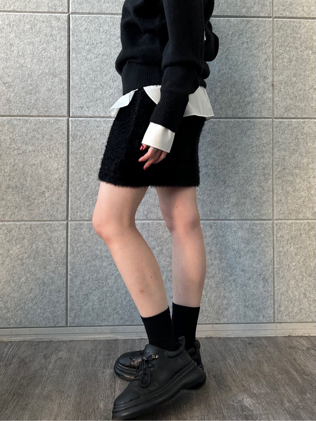 honoka Aさんの「CODE A｜M cloudy over V pullover」を使ったコーディネート