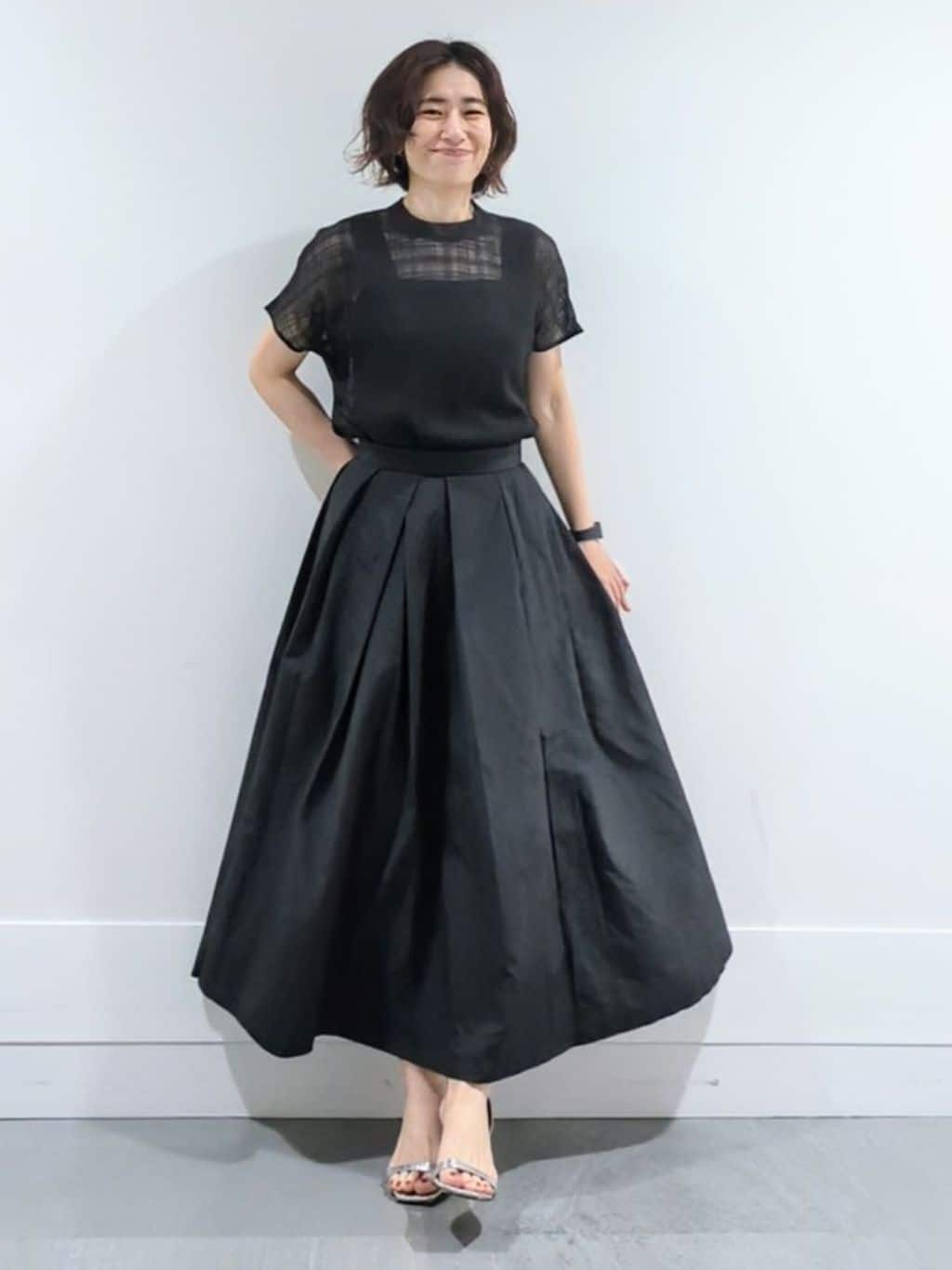 ミズタさんの「UNTITLED｜【シアー】チェックスタンドネックブラウス」を使ったコーディネート