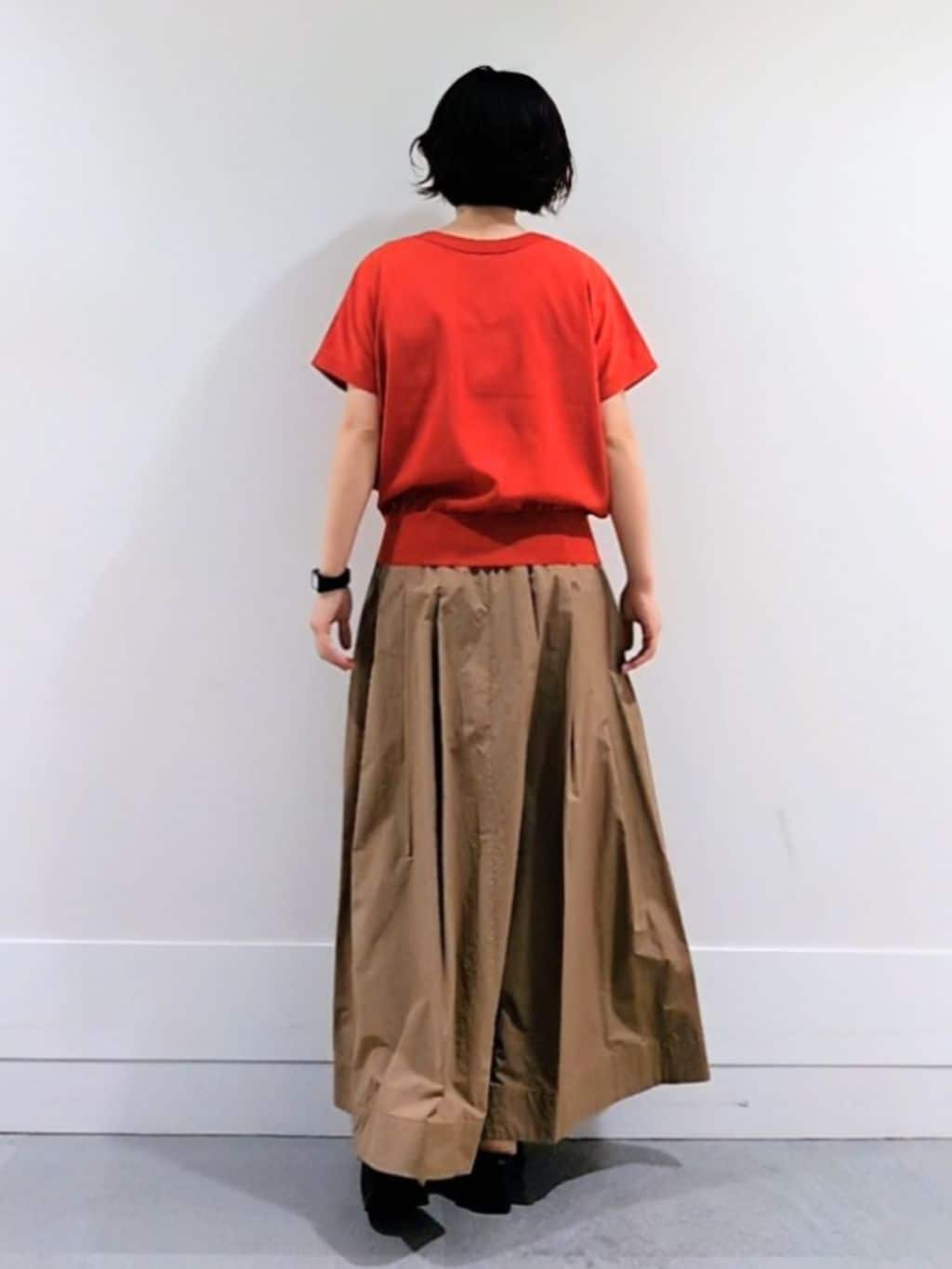 ミズタさんの「UNTITLED｜【洗える/前後2WAY】ネックプルオーバーニット」を使ったコーディネート