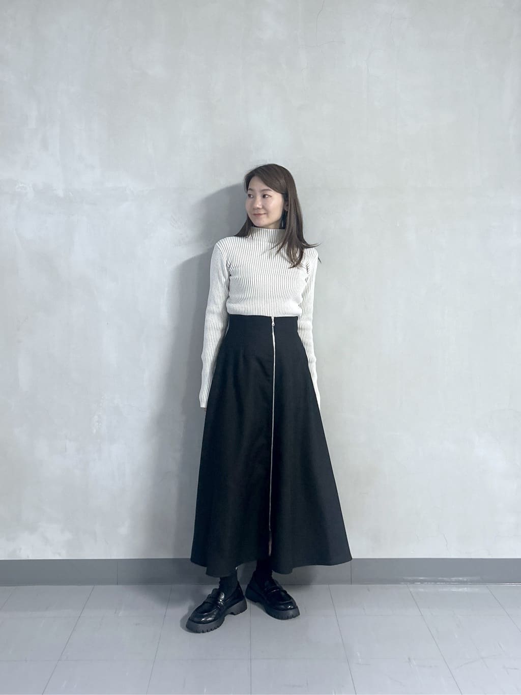 takaさんの「INDIVI｜センタージップフレアスカート」を使ったコーディネート