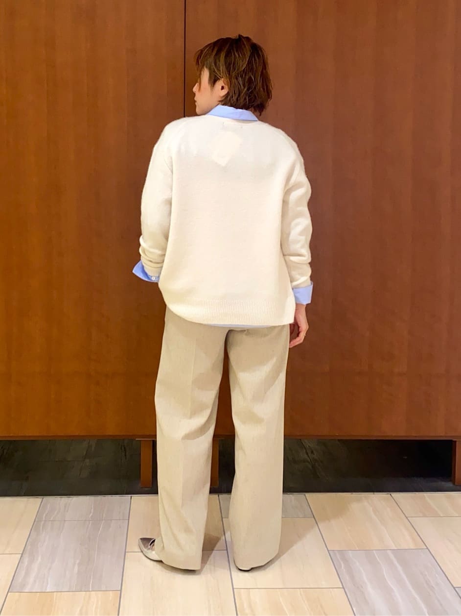 mari_831さんの「UNTITLED｜【重ね着レイヤード/スーツブラウス】ファインブロードベーシックシャツ」を使ったコーディネート