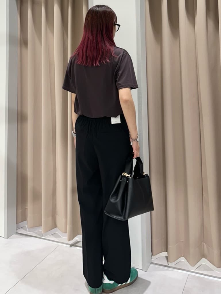 cottonさんの「THE SHOP TK｜フォトアソートTシャツ【接触冷感/UV/毛玉になりにくい/洗濯機OK】」を使ったコーディネート