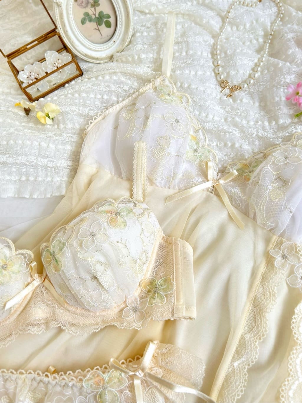 anさんの「Risa Magli｜フロリタ ブラジャー＜D Make Type＞（E-F）」を使ったコーディネート