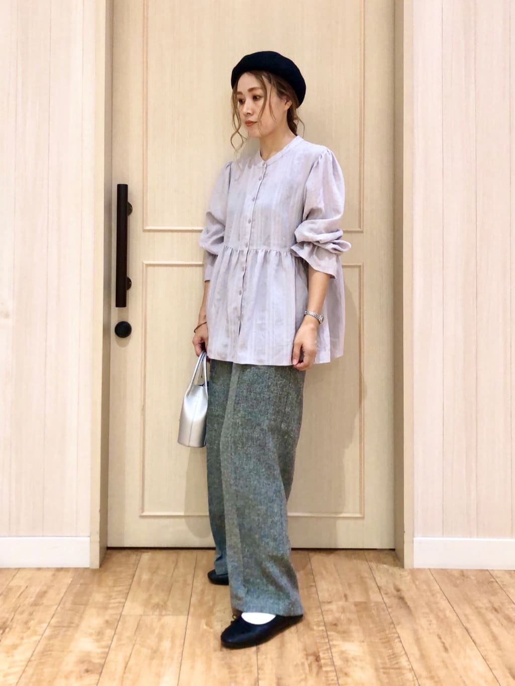 YOUさんの「SHOO･LA･RUE｜【S-LL】大人フェミニン ペプラム風フリルブラウス」を使ったコーディネート
