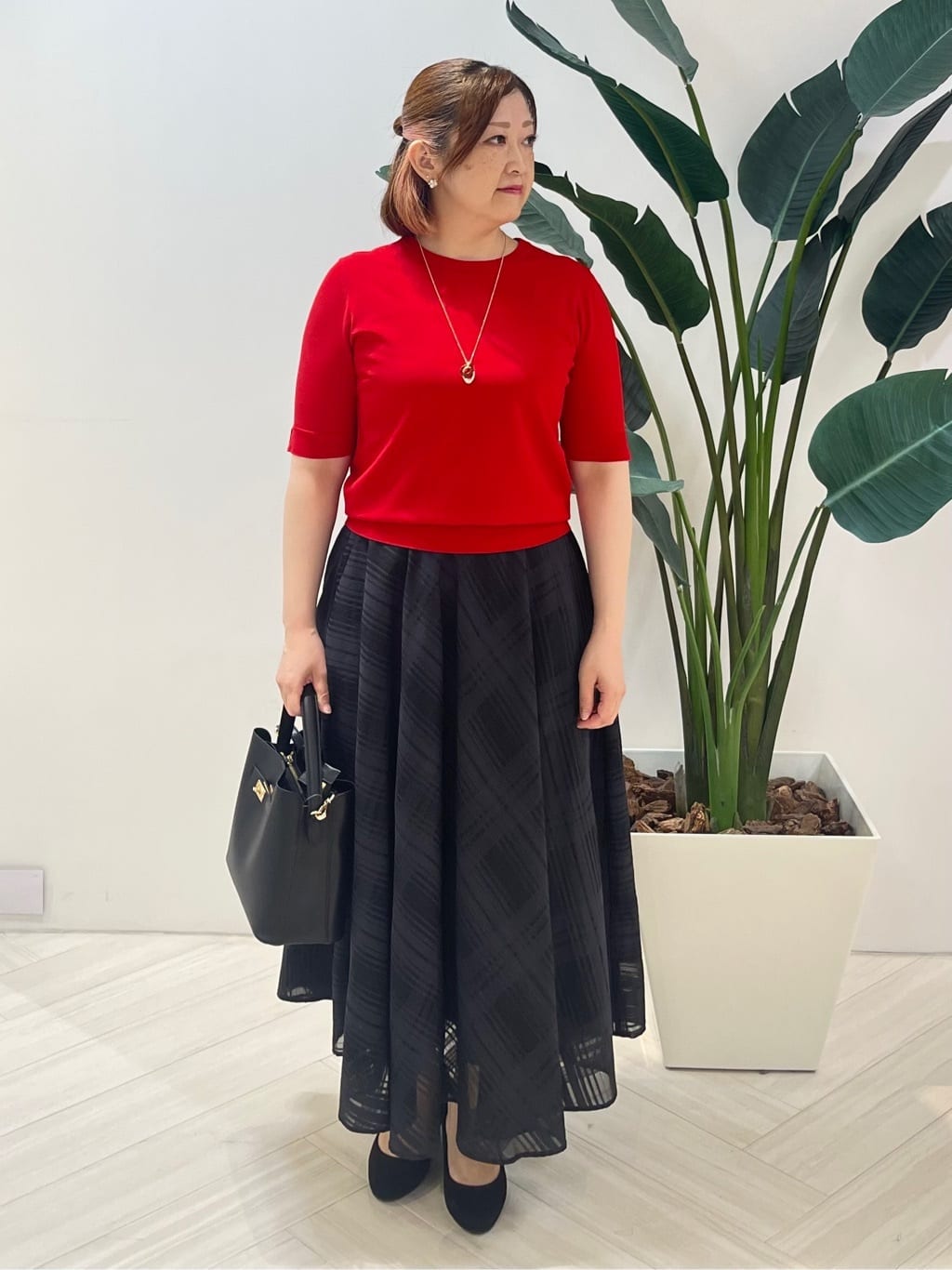 Tomoさんの「UNTITLED｜【アンサンブル可/薄手】ベーシッククルーネックカーディガン」を使ったコーディネート