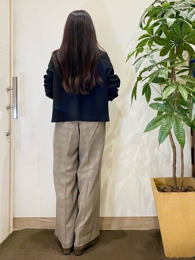 AYUMIさんの「SHOO･LA･RUE｜【洗濯機可/S-LL】リボンブラウス」を使ったコーディネート