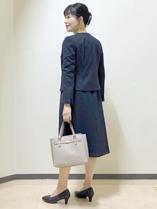  beni_gingerさんの「Reflect｜【チェーン長さ調節可】リーフパーツ&times;淡水パールネックレス」を使ったコーディネート