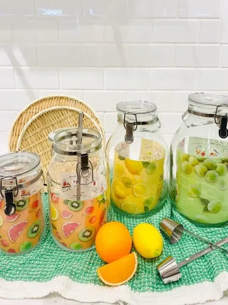 ◇取っ手密封ビン 2L ＜Cellarmate セラーメイト＞（保存容器