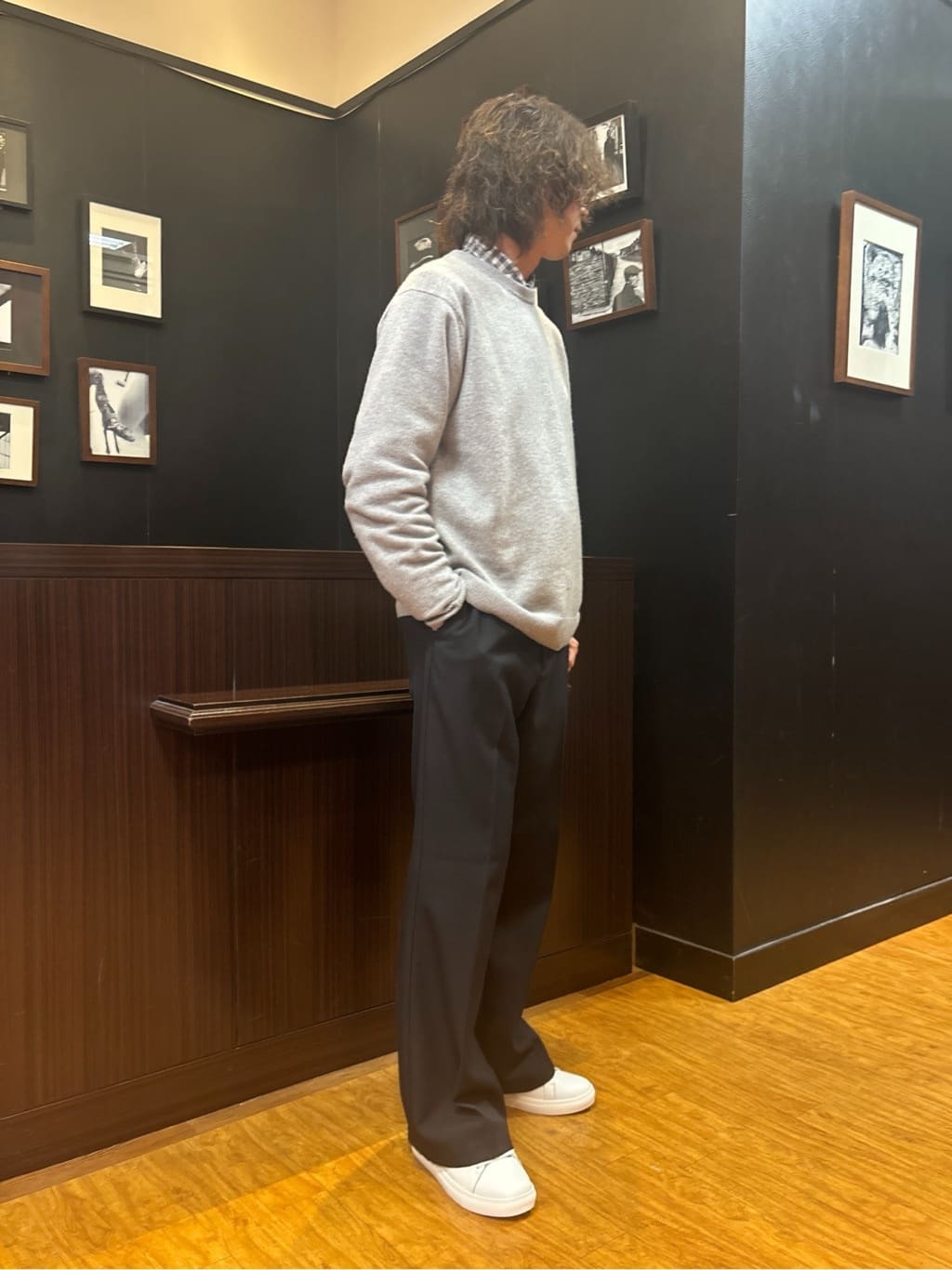 おーのさんの「TAKEO KIKUCHI｜【Air Palette Knit】ワンポイント カラーニット プルオーバー」を使ったコーディネート