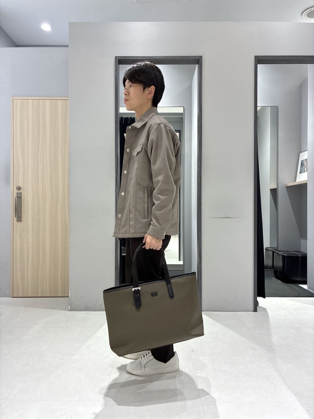 わいずみさんの「TAKEO KIKUCHI｜ハイゲージ モックネック ニット プルオーバー」を使ったコーディネート