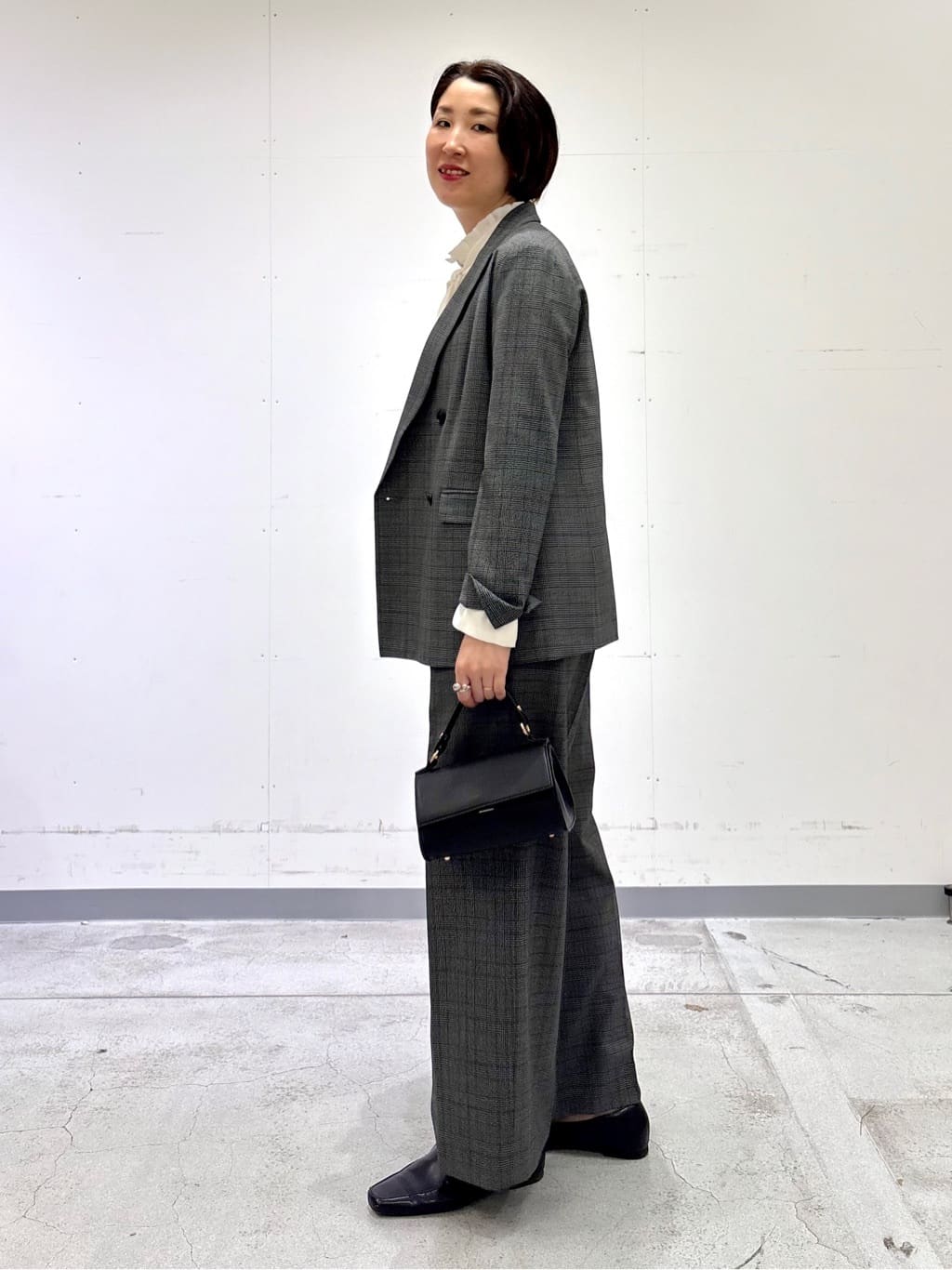yuriさんの「INDIVI｜ジオメプリントボウタイブラウス」を使ったコーディネート