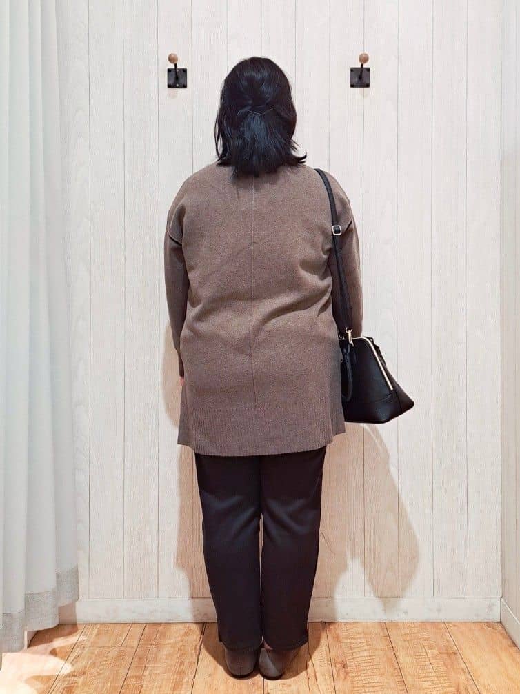 kotomiさんの「SHOO･LA･RUE｜【あったか/洗濯機可】もちもちの肌触りがやみつきに 裏起毛テーパードパンツ」を使ったコーディネート
