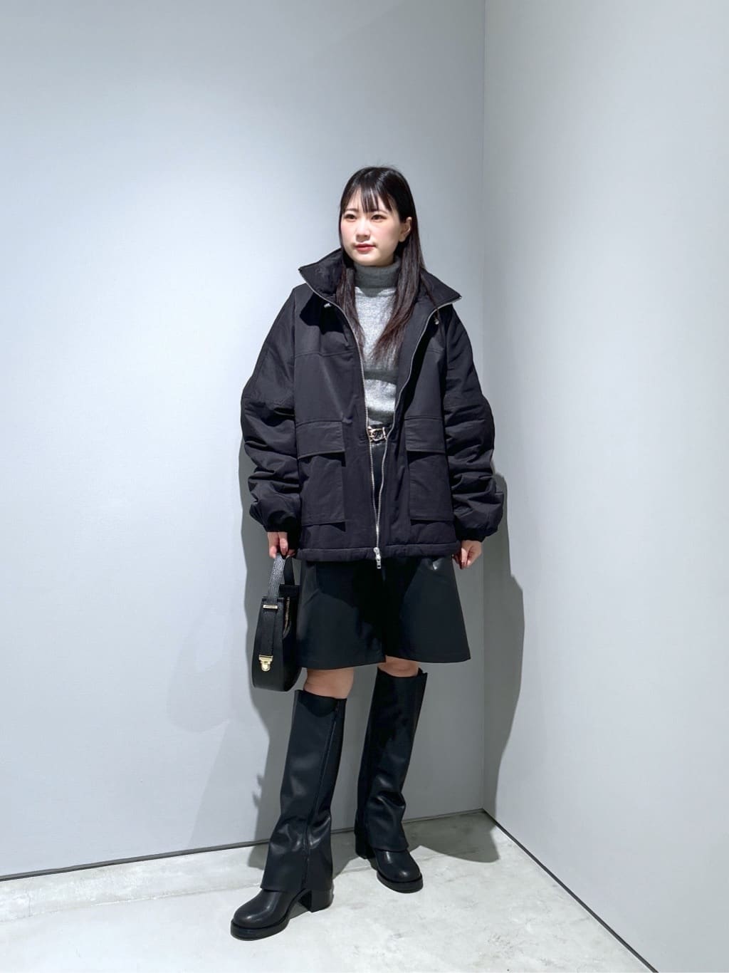 Renoさんの「INDIVI｜【MILLELA FIRENZE】ショルダームーンバッグ」を使ったコーディネート