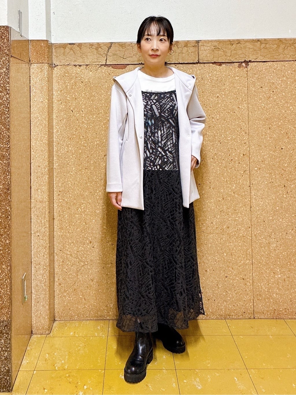 hattoriさんの「INDIVI｜【UVケア】プリントフォトロングTシャツ」を使ったコーディネート