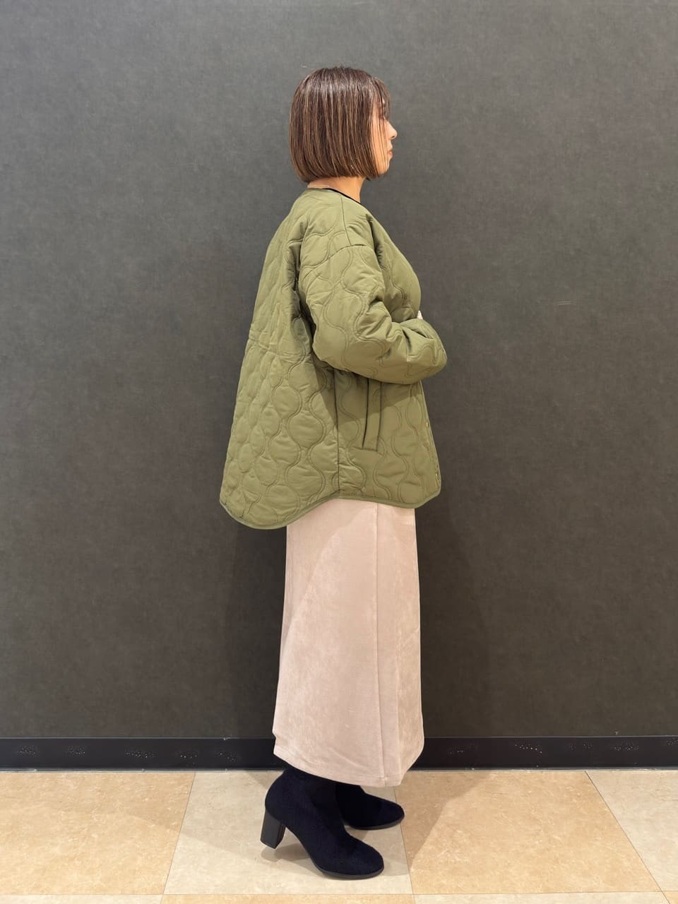 Megさんの「SHOO･LA･RUE｜【洗濯機可/S-LL】周りと差がつく チェーンステッチロゴロンT」を使ったコーディネート